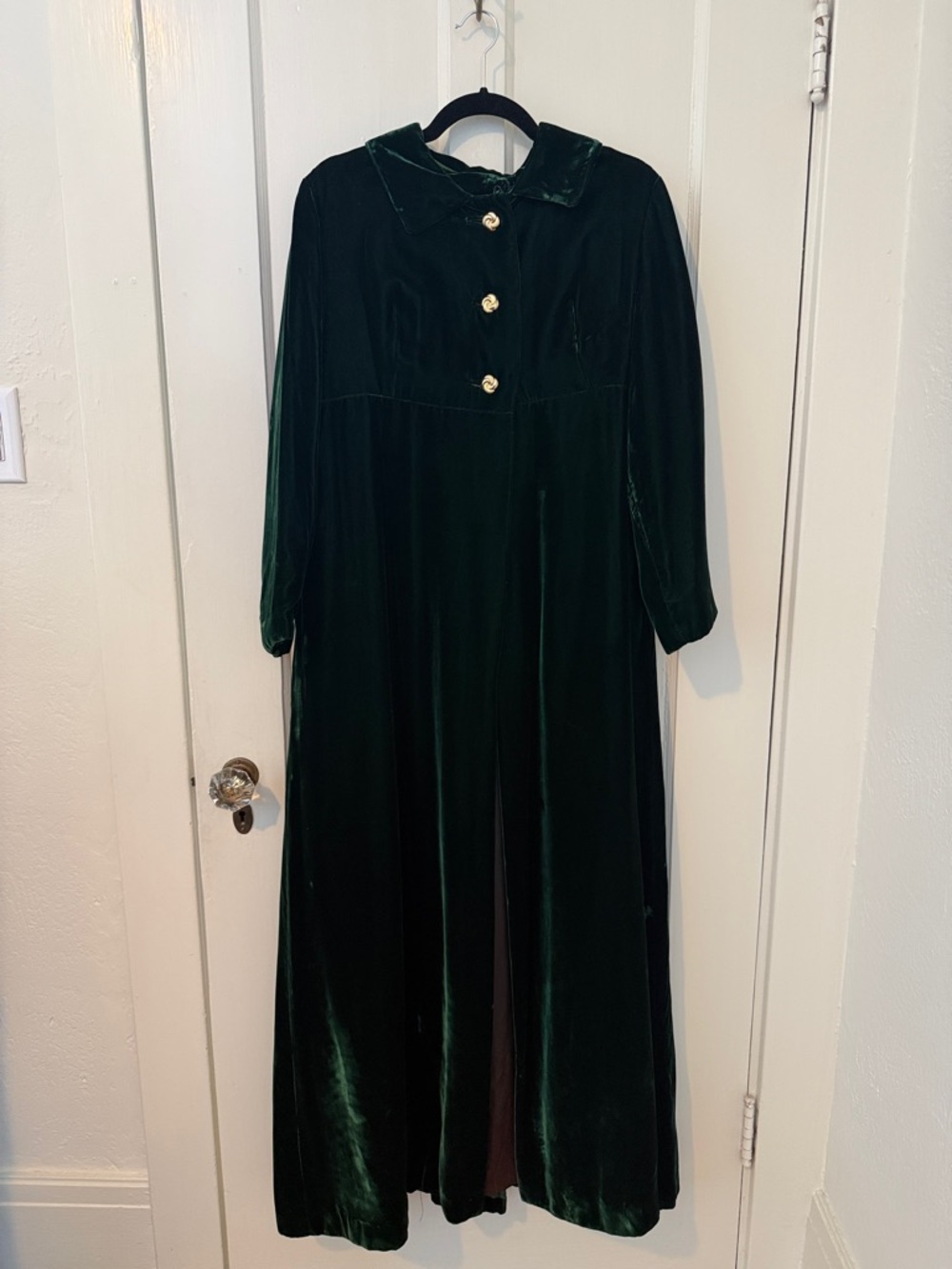 Gorgeous Vintage Dark Green Velvet Women's Long Coat with Gold Buttons